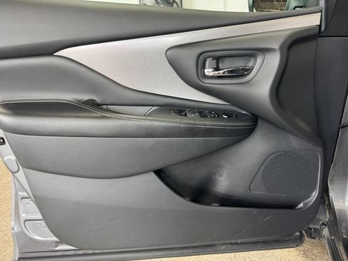 Used 2024 Nissan Murano SV AWD/4WD image 10