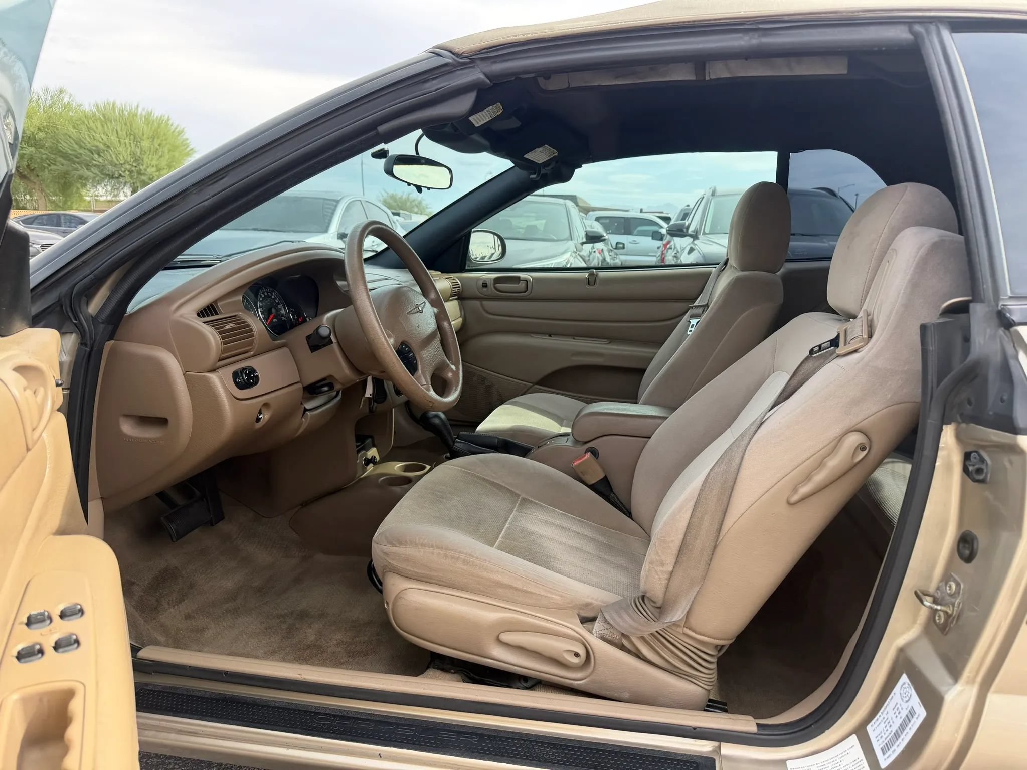 Used 2004 Chrysler Sebring LX w/ Security Group FWD image 15