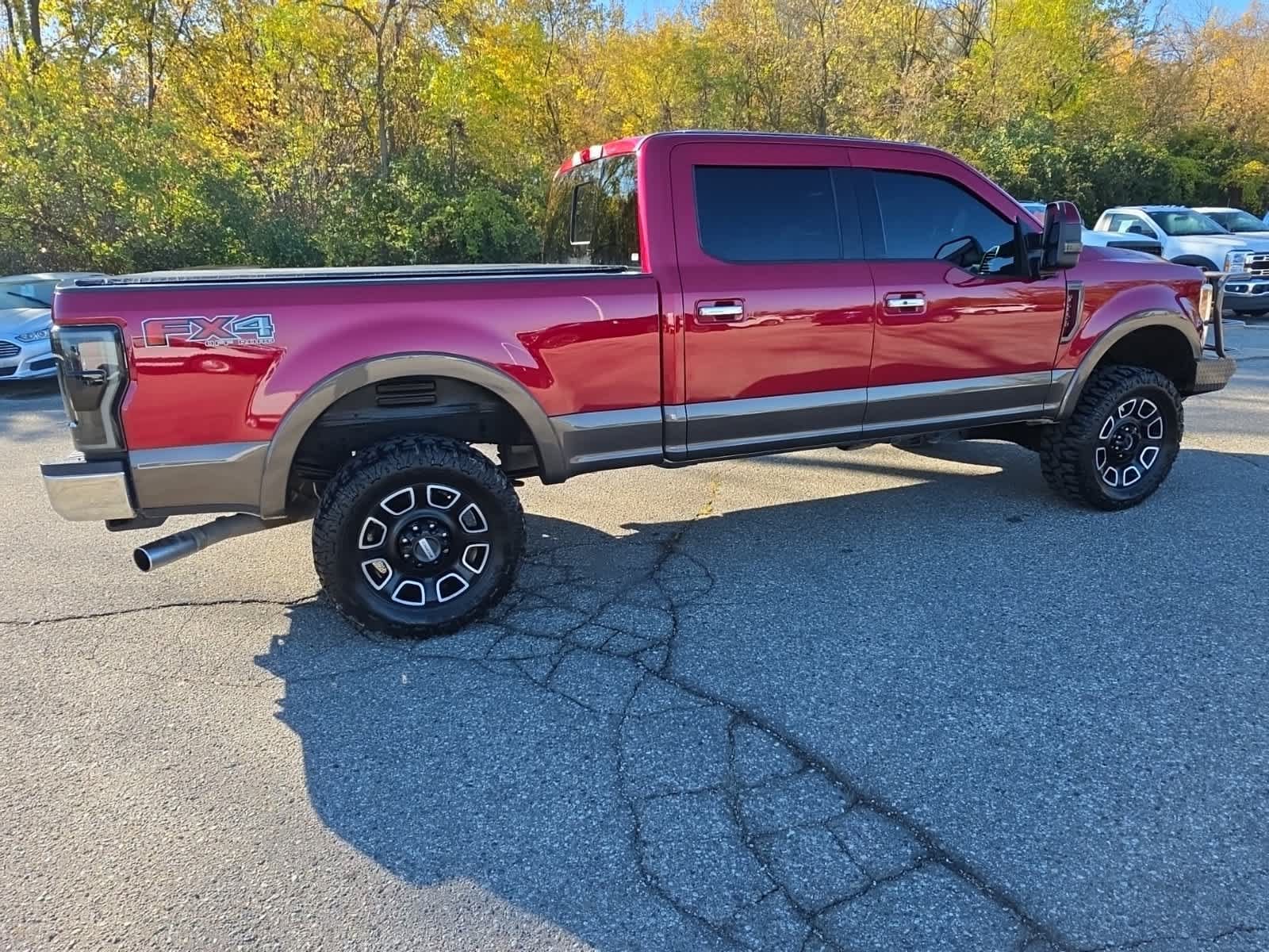 Used 2017 Ford F250 Lariat w/ Lariat Ultimate Package AWD/4WD image 7