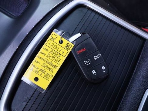 Used 2020 Dodge Charger Scat Pack w/ Dynamics Package image 7