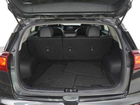 Used 2022 Kia Niro EX w/ Cold Weather Package image 9