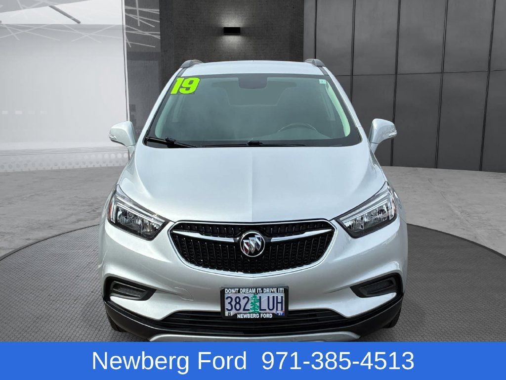 Used 2019 Buick Encore Preferred w/ Safety Package AWD/4WD image 2