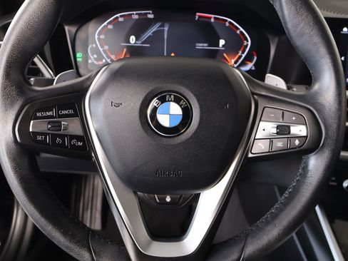 Used 2019 BMW 330i xDrive Sedan w/ Driving Assistance Package AWD/4WD image 3