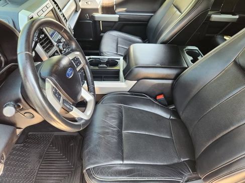 Used 2020 Ford F250 Lariat w/ Lariat Ultimate Package AWD/4WD image 13