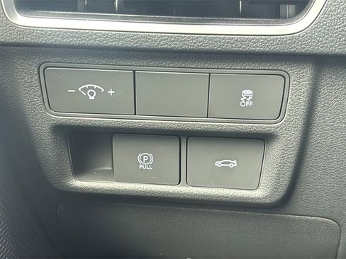 Certified 2025 Hyundai Sonata SEL image 28