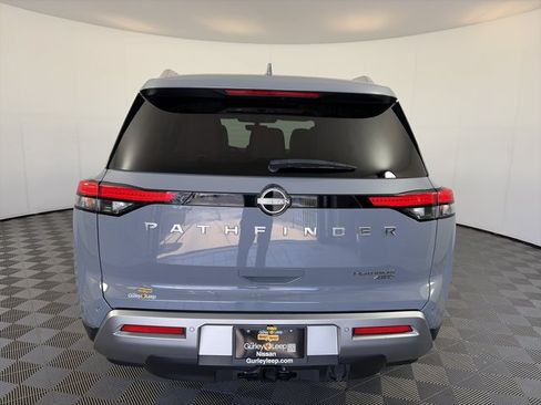 Certified 2024 Nissan Pathfinder Platinum AWD/4WD image 10