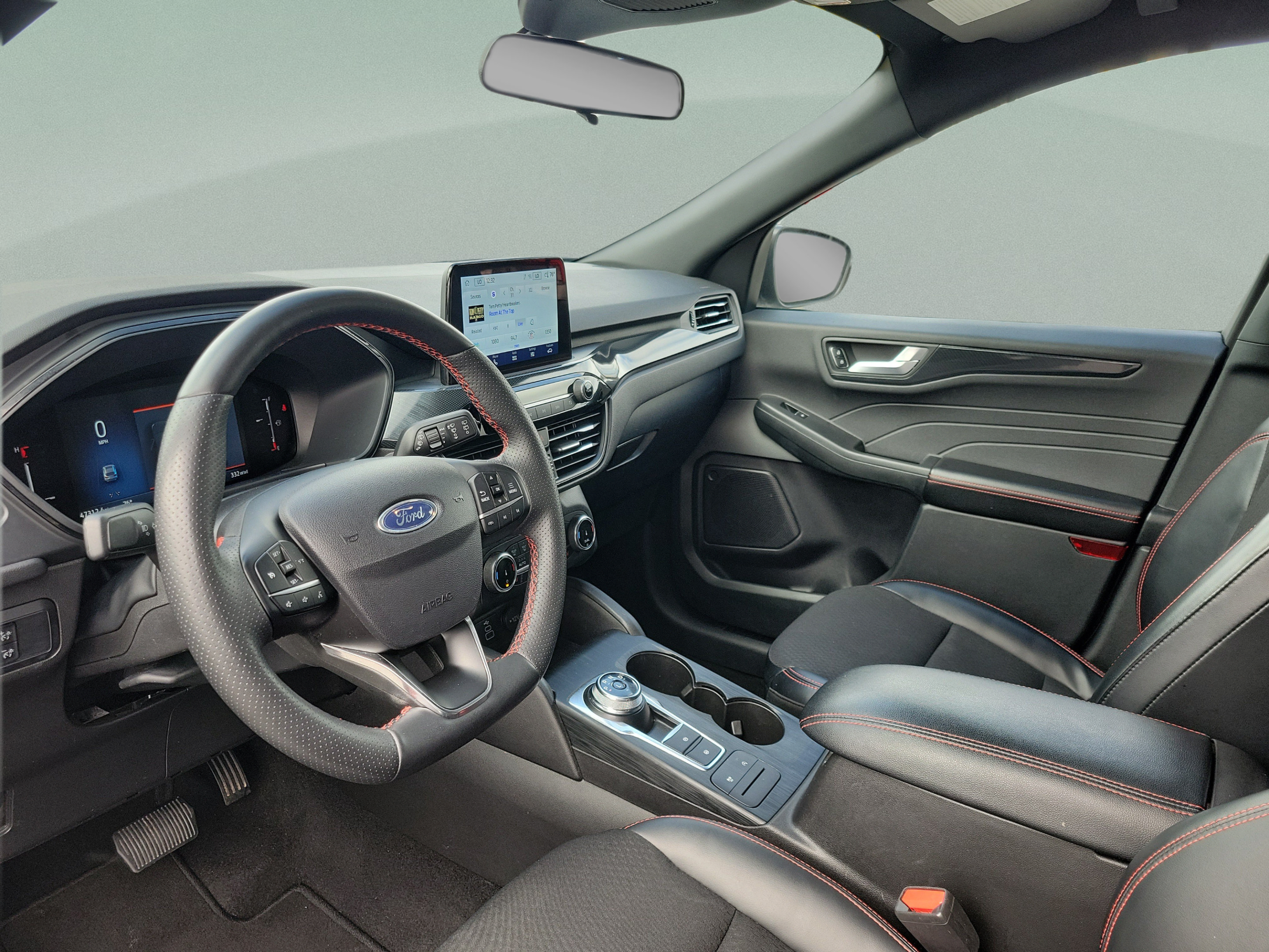 Used 2025 Ford Escape ST-Line Select AWD/4WD image 18