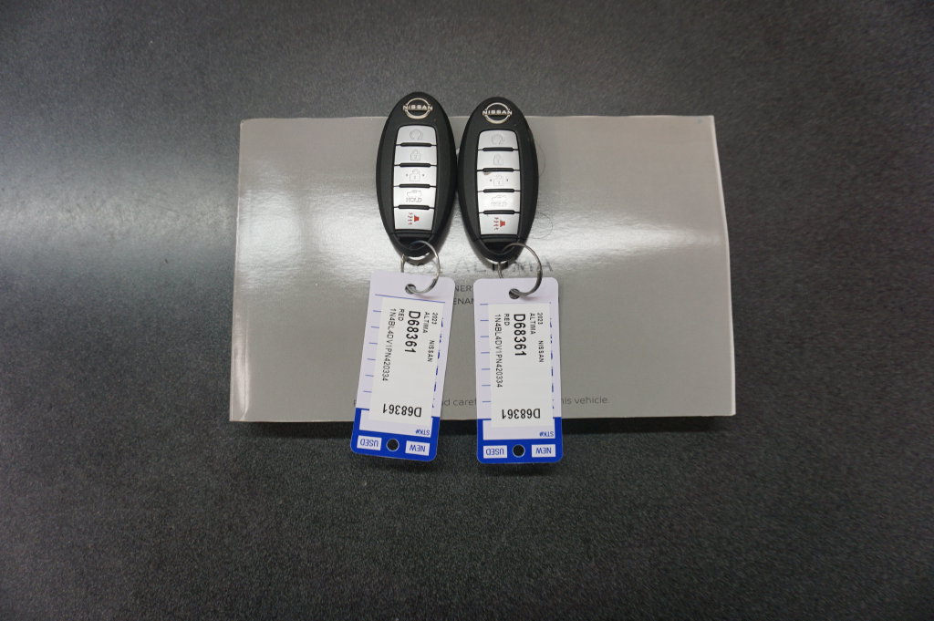 Used 2023 Nissan Altima 2.5 SV FWD image 16