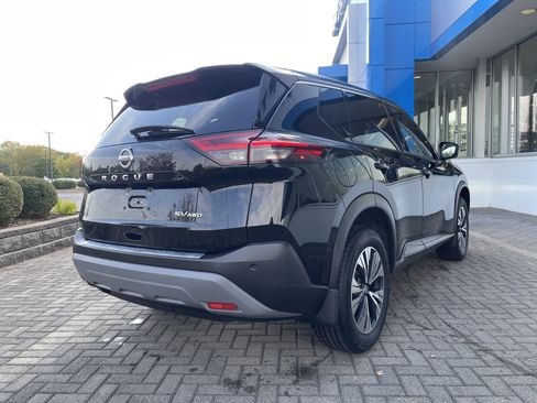 Used 2021 Nissan Rogue SV image 5