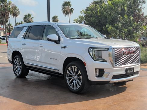 Used 2021 GMC Yukon Denali w/ Denali Premium Package RWD image 1