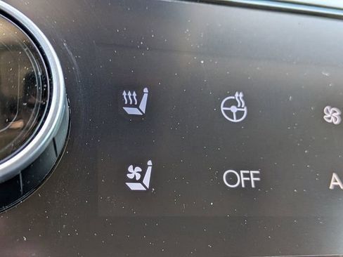 Certified 2025 Hyundai Tucson Limited AWD/4WD image 26