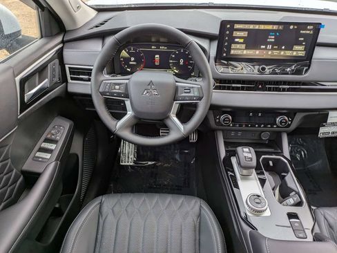 New 2026 Mitsubishi Outlander SEL AWD/4WD image 17