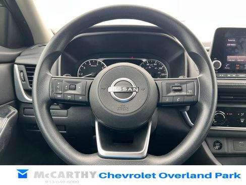 Used 2024 Nissan Rogue S AWD/4WD image 11