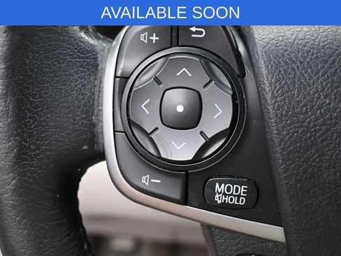 Used 2014 Toyota Camry XLE w/ Leather Package FWD image 17