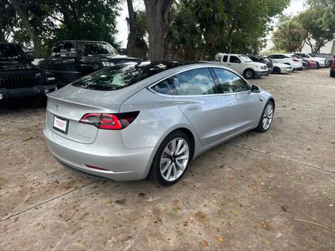 Used 2018 Tesla Model 3 Long Range image 7