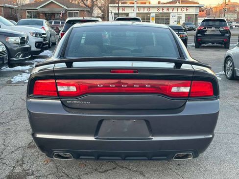 Used 2014 Dodge Charger SE w/ Sport Appearance Group image 6