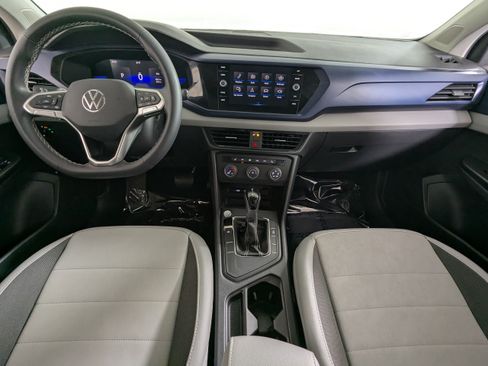 Used 2022 Volkswagen Taos SE FWD image 11