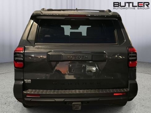 Certified 2025 Toyota 4Runner SR5 RWD image 9