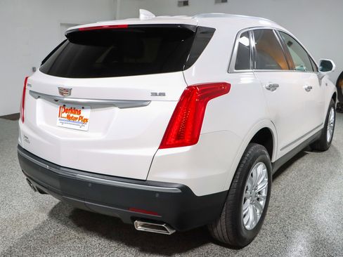 Used 2018 Cadillac XT5 FWD w/ LPO, Wheel Lock Package image 7