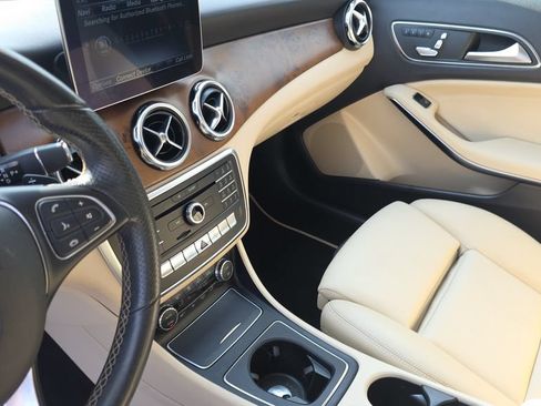 Used 2019 Mercedes-Benz GLA 250 image 21