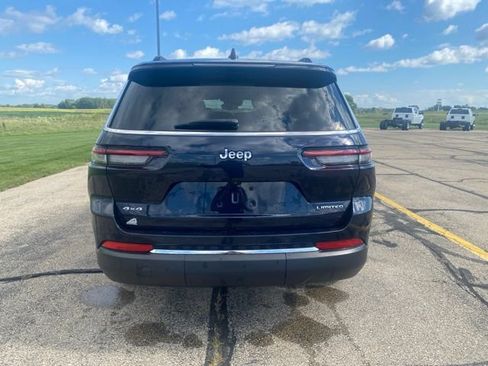 Used 2023 Jeep Grand Cherokee L Limited w/ Trailer Tow Group (B) AWD/4WD image 4