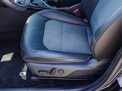 Certified 2024 Kia Niro Wind FWD image 20