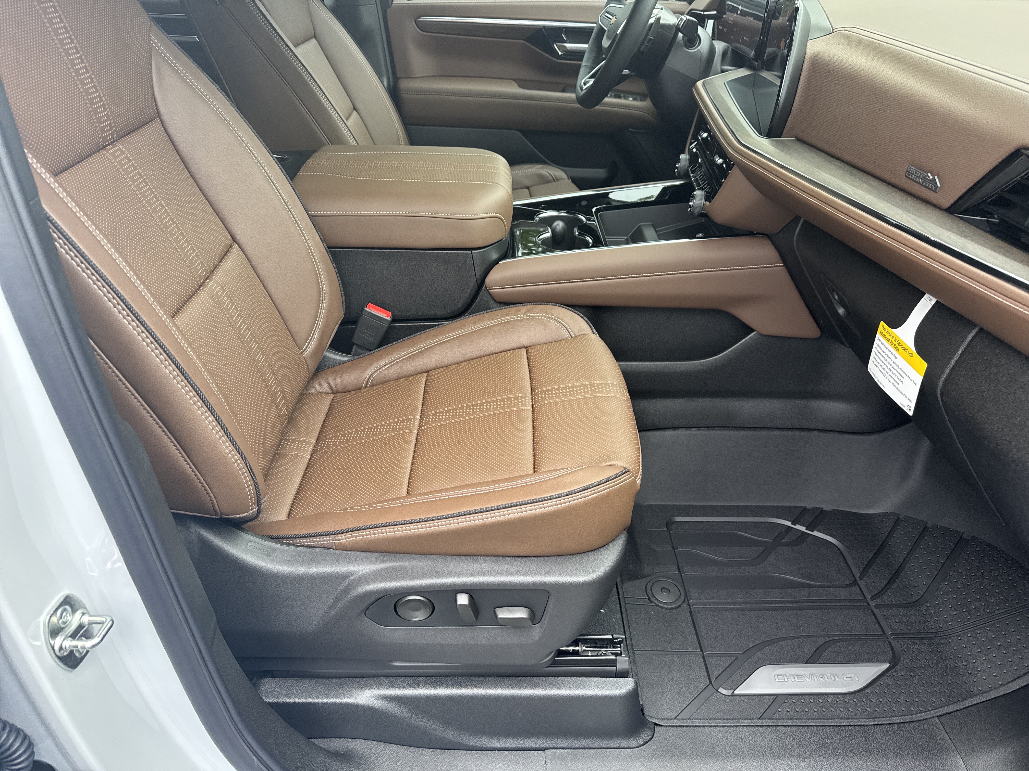 New 2026 Chevrolet Tahoe High Country w/ Sun And Tow Package AWD/4WD image 13
