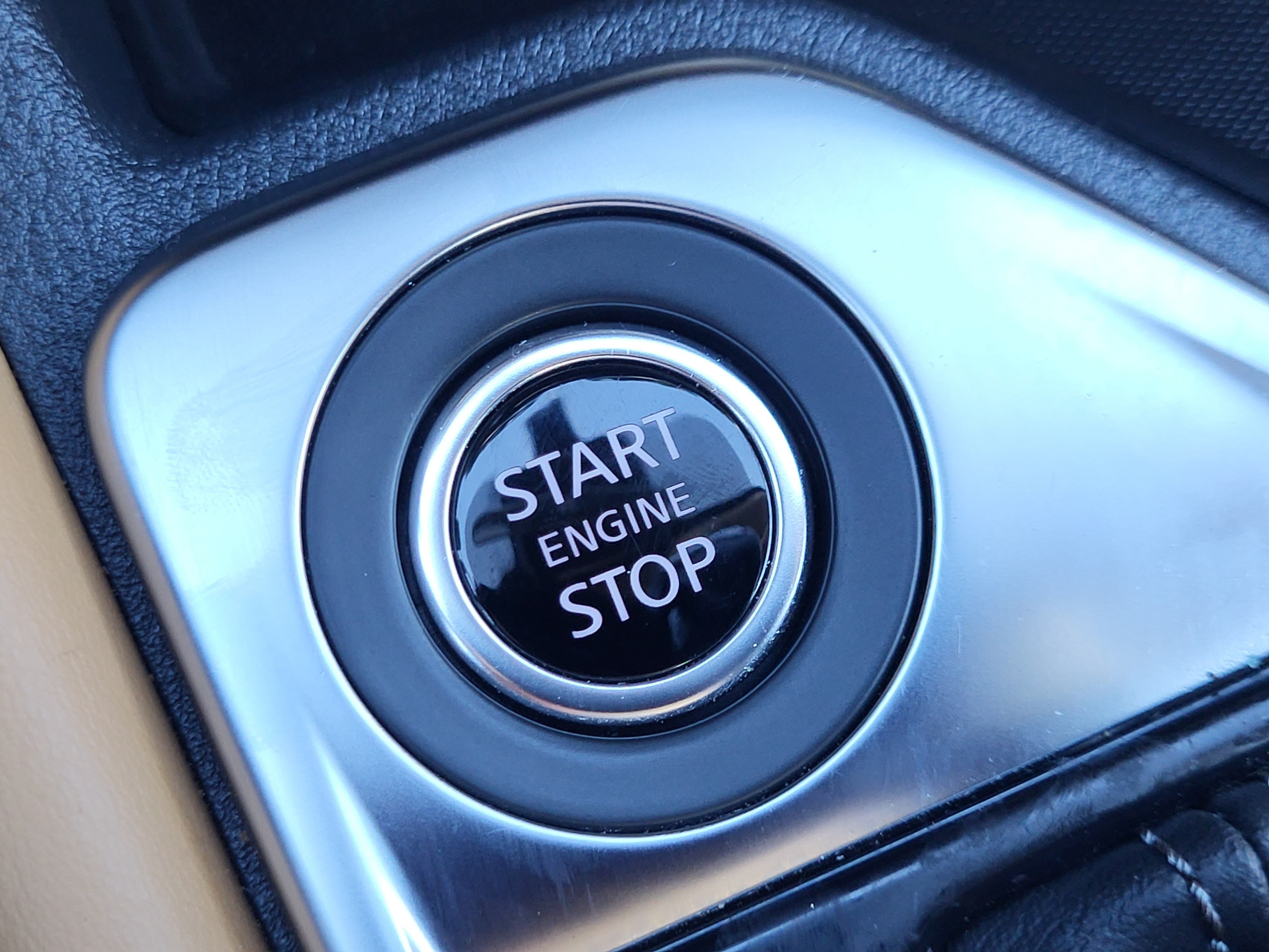 Used 2025 Nissan Sentra SV w/ SV Premium Package FWD image 20