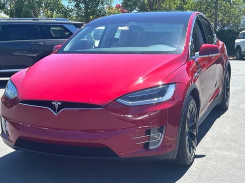 Used 2018 Tesla Model X 75D AWD/4WD image 1