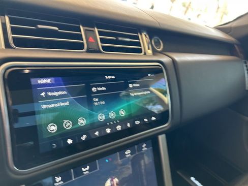 Used 2022 Land Rover Range Rover Westminster Edition image 7