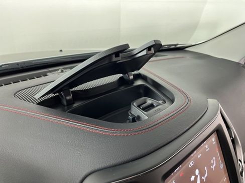 Used 2022 Jeep Cherokee Trailhawk w/ Sound & Nav Group AWD/4WD image 28