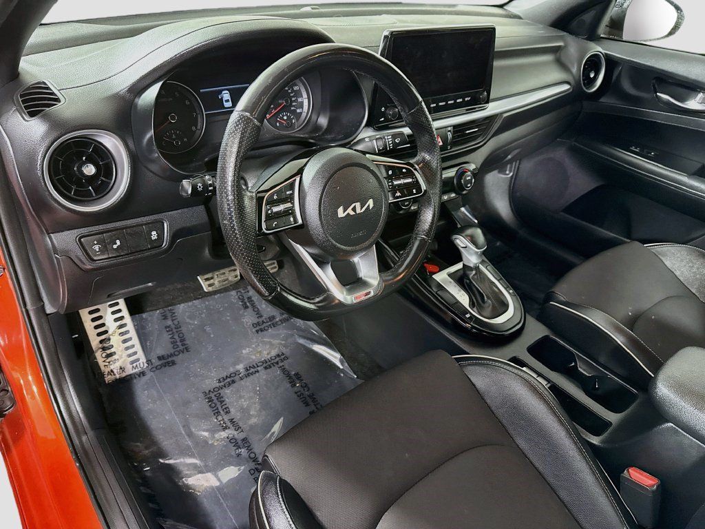 Used 2022 Kia Forte GT-Line w/ GT-Line Technology Package FWD image 22