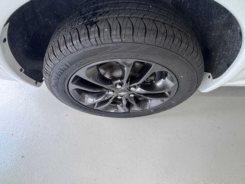 Certified 2024 Dodge Durango GT AWD/4WD image 9