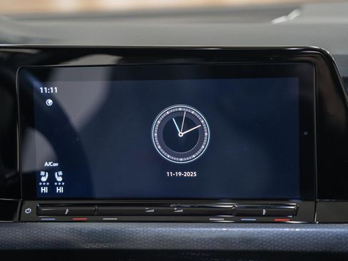 Used 2024 Volkswagen GTI Autobahn image 23