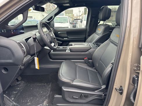 New 2026 Ford Expedition Tremor image 7
