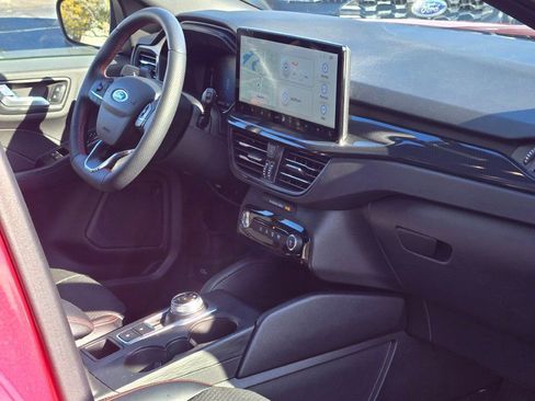 Certified 2023 Ford Escape ST-Line w/ Tech Pack #1 image 6