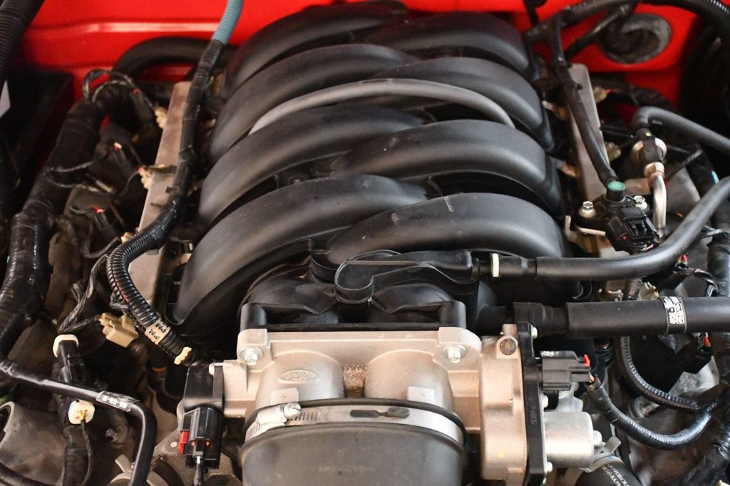 Used 2005 Ford Mustang GT RWD image 7