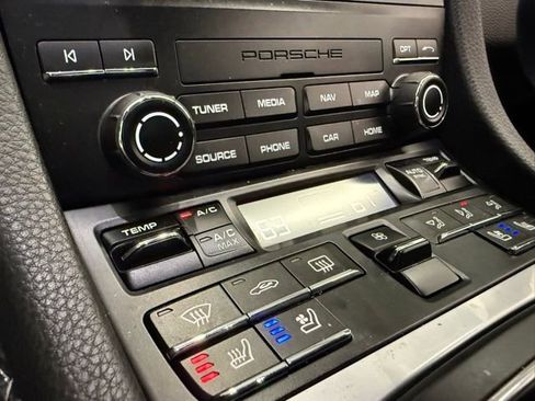 Used 2024 Porsche 718 Cayman image 44