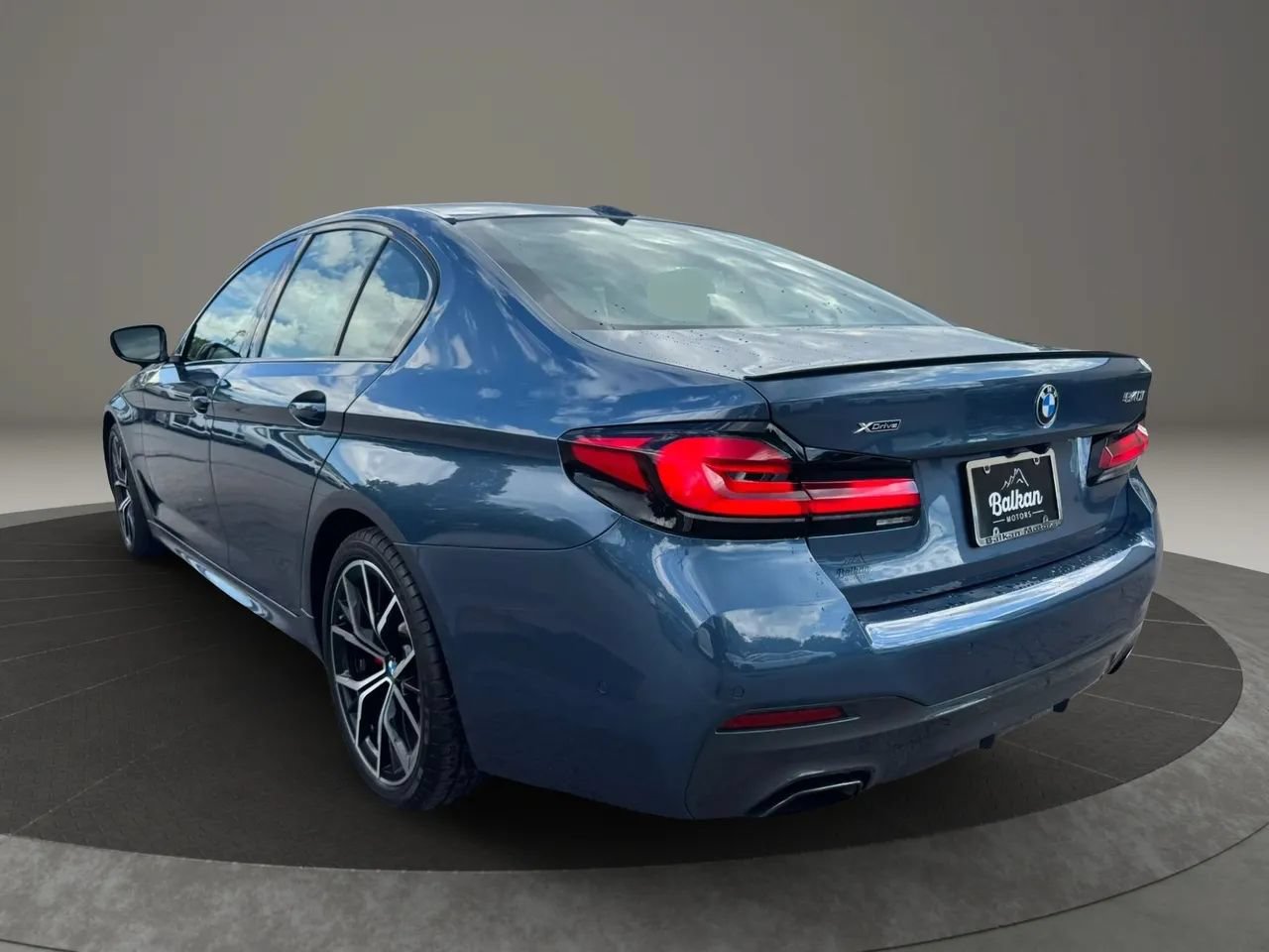 Used 2023 BMW 540i xDrive w/ M Sport Package AWD/4WD image 10