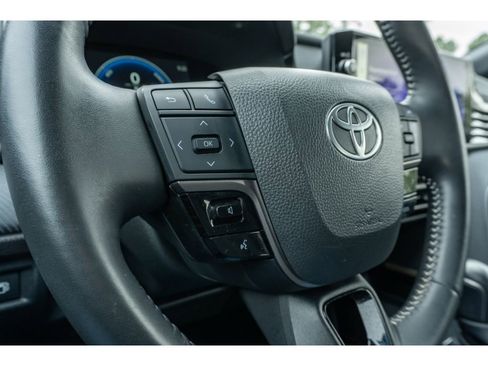 Certified 2025 Toyota Camry SE image 25