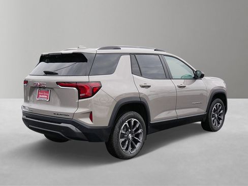 New 2026 GMC Terrain Elevation w/ Elevation Premium Package image 2