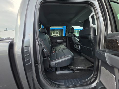 Used 2024 Ford F350 Lariat w/ Lariat Ultimate Package AWD/4WD image 19