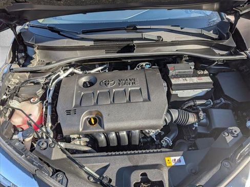 Used 2021 Toyota C-HR LE image 22