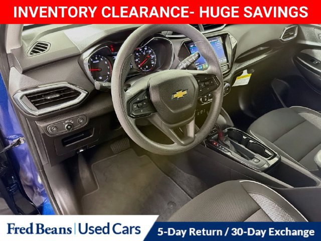 Used 2023 Chevrolet TrailBlazer LT w/ Convenience Package FWD image 13