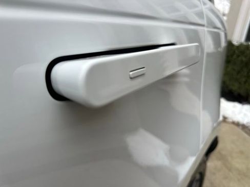 Used 2023 Land Rover Range Rover Sport SE image 11