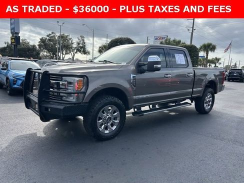 Used 2019 Ford F250 Lariat w/ Lariat Ultimate Package image 3
