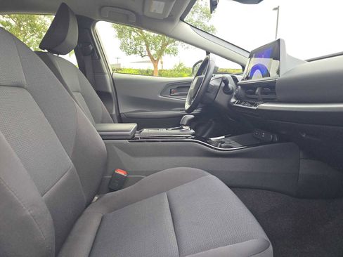 Certified 2023 Toyota Prius LE image 11