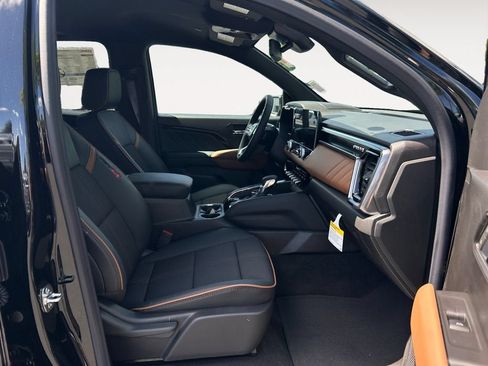 New 2026 GMC Canyon AT4 AWD/4WD image 24