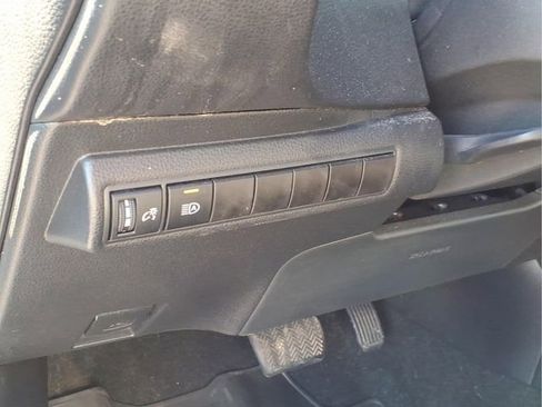 Used 2023 Toyota Corolla LE w/ LE Convenience Package image 18