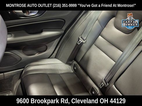 Certified 2025 Volvo V60 B5 Cross Country Plus image 30